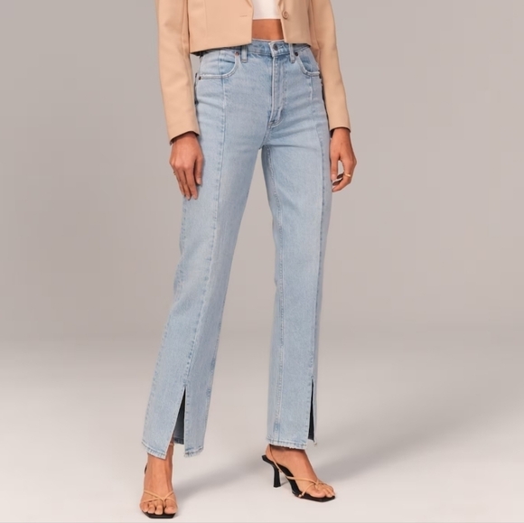 Abercrombie & Fitch The 90s Straight Ultra High Rise Jeans - Picture 1 of 13